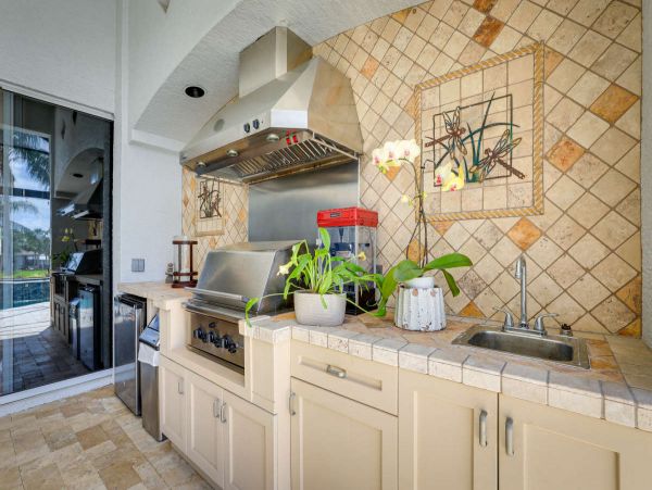 Sarasota Gorgeous Vacation Rental with Private Pool & Dock
