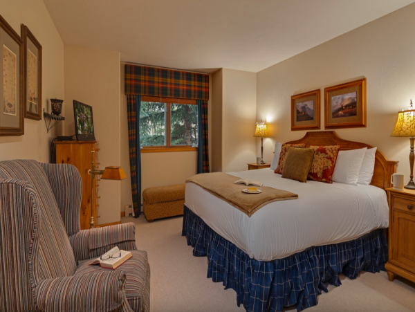 Luxury Arrowhead Residence with Exceptional Comfort & Ski Access