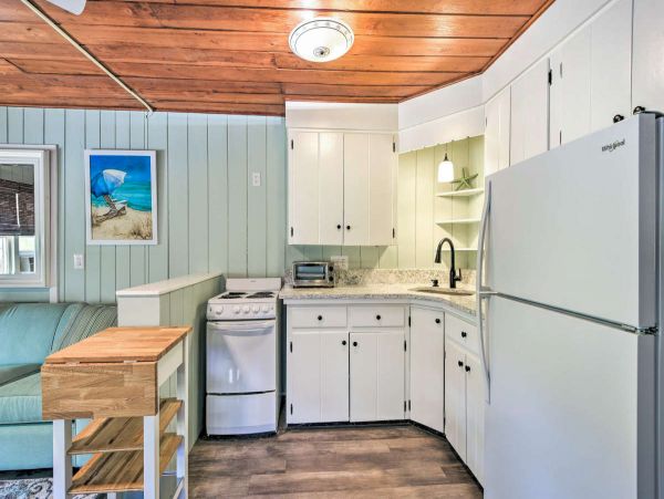 Walk to Beach Siesta Key Vacation Home