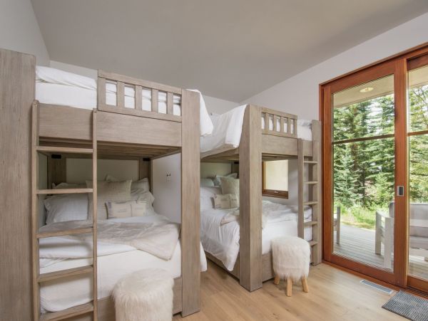 Five Bedroom Ski In - Ski Out Vacation Rental in Colorado