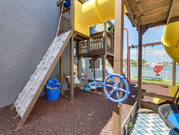 Luxury St. Petersburg Waterfront Vacation Rental 5-Bedroom Home with Pool, Spa & Dock Near Treasure Island