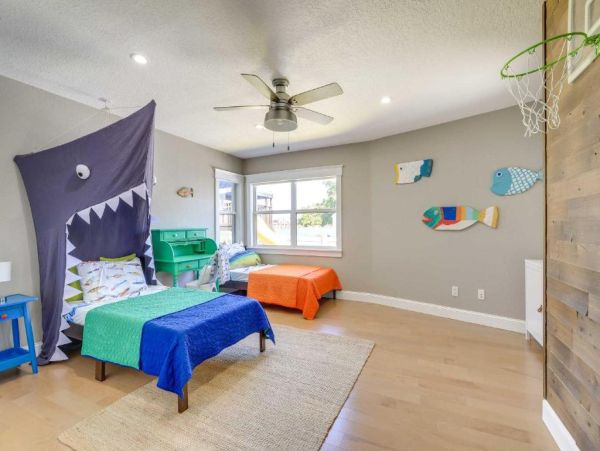 Luxury St. Petersburg Waterfront Vacation Rental 5-Bedroom Home with Pool, Spa & Dock Near Treasure Island