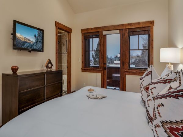 Steamboat Springs Ski Chalet  Luxury Large Group Vacation Home Rentals