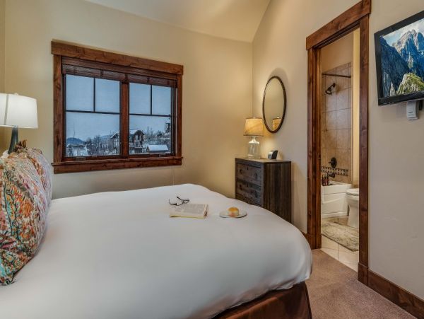 Steamboat Springs Ski Chalet  Luxury Large Group Vacation Home Rentals