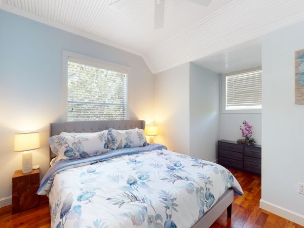 Sarasota Vacation Home Three Bedroom