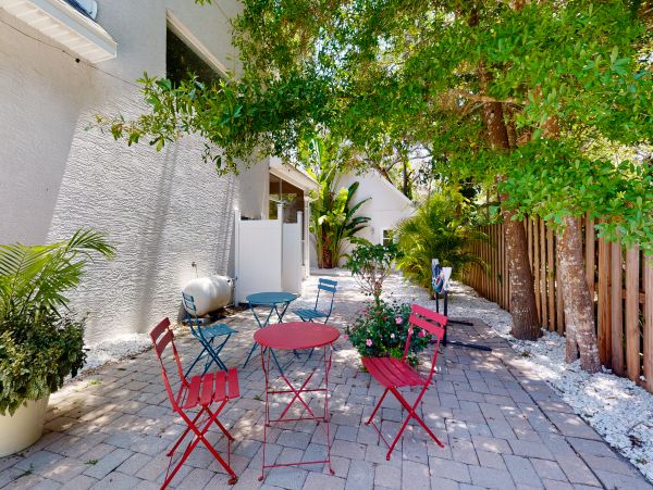 Sarasota Vacation Home Three Bedroom