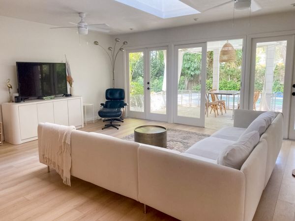 Stylish North Sarasota Private Home with Pool & Fenced Yard