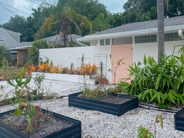 Stylish North Sarasota Private Home with Pool & Fenced Yard