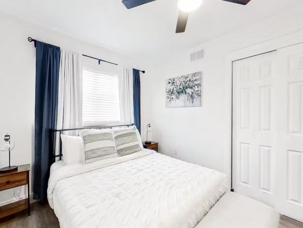 Magnificent 4 Bedroom Short Drive to Siesta Beaches WOW New property