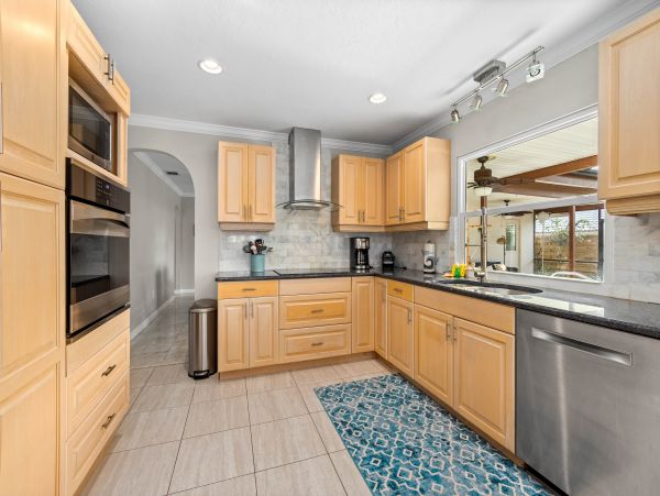 Sarasota Vacation Home Three Bedroom