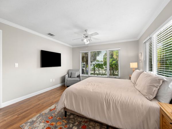 Sarasota Vacation Home Three Bedroom