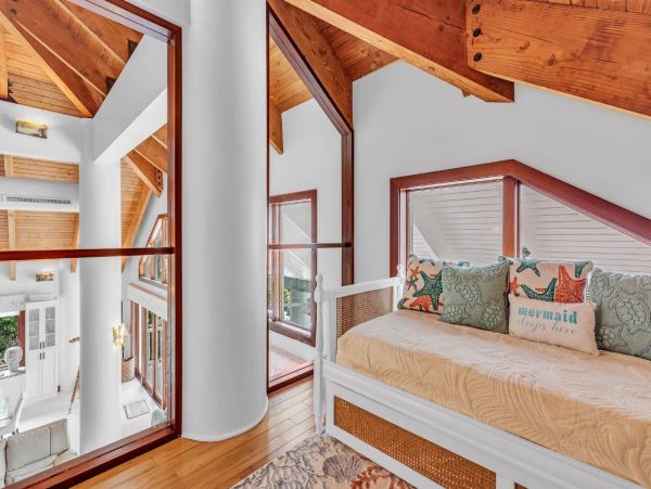 Islamorada Three Bedroom Vacation Rental with Captivating Views