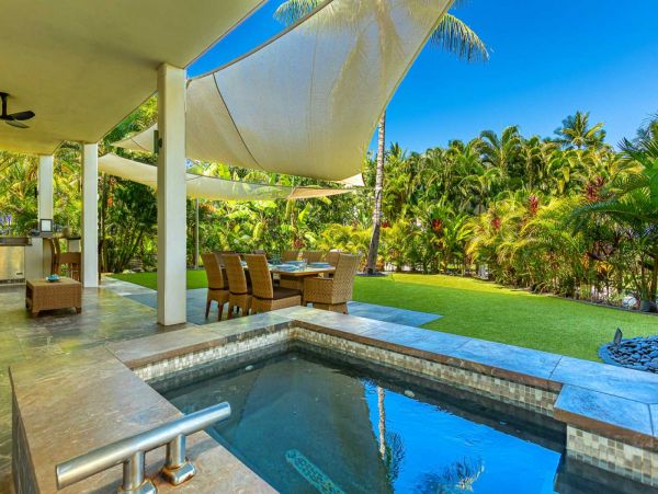 Stunning Three Bedroom Vacation Rental in Wailea Sleeps 8
