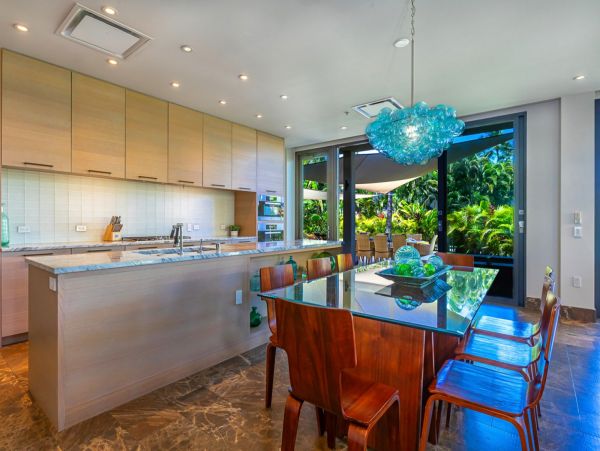 Stunning Three Bedroom Vacation Rental in Wailea Sleeps 8