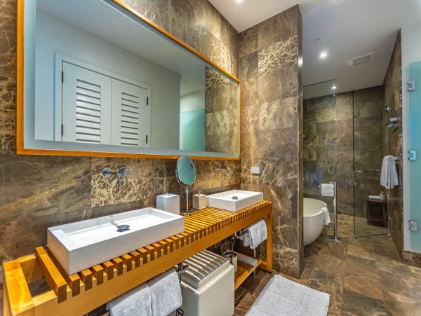 Stunning Three Bedroom Vacation Rental in Wailea Sleeps 8