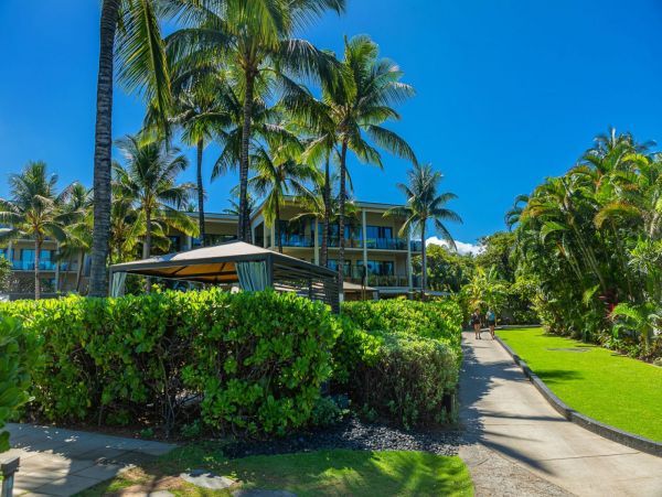 Stunning Three Bedroom Vacation Rental in Wailea Sleeps 8