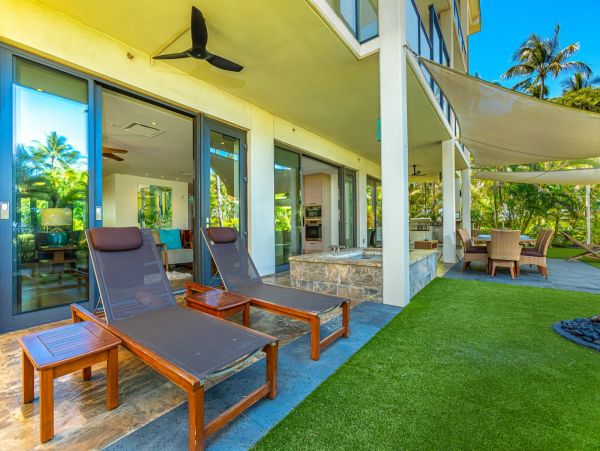 Stunning Three Bedroom Vacation Rental in Wailea Sleeps 8