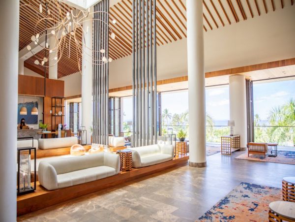 Stunning Three Bedroom Vacation Rental in Wailea Sleeps 8