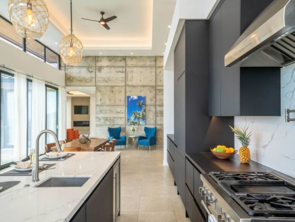 Ocean Views Waianae Vacation Luxury Pool Home