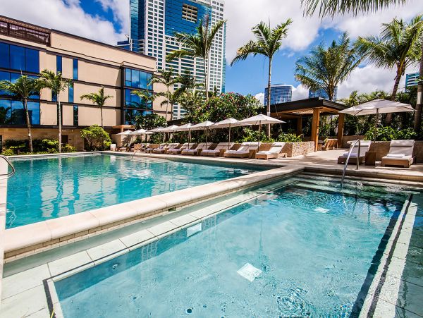 Three Bedroom Luxury Vacation Rental in Honolulu