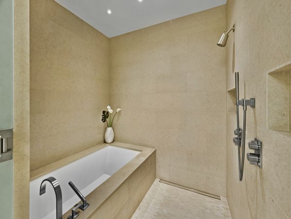 Three Bedroom Luxury Vacation Rental in Honolulu