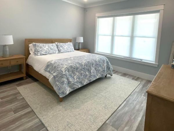 Pensacola Beach Vacation Home Six Bedroom Walk to Beach