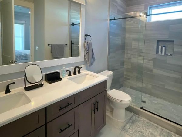 Pensacola Beach Vacation Home Six Bedroom Walk to Beach