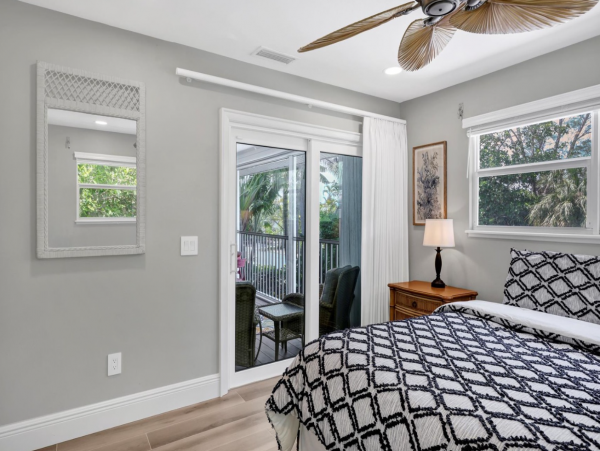 Three Bedroom Vacation Home Close to the Beach in Longboat Key