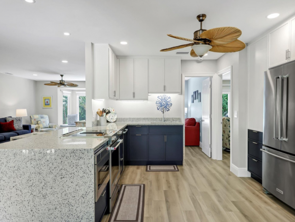Three Bedroom Vacation Home Close to the Beach in Longboat Key