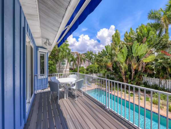 Three Bedroom Vacation Home Close to the Beach in Longboat Key