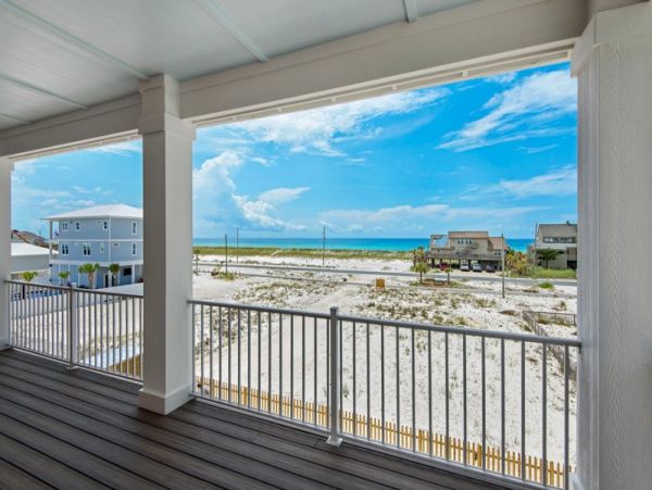 Navarre Beach Vacation Home Walk to Beach Five Bedroom