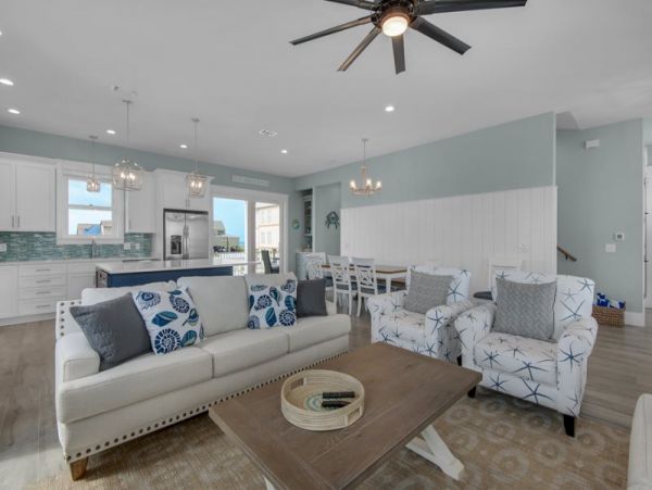 Navarre Beach Vacation Home Walk to Beach Five Bedroom