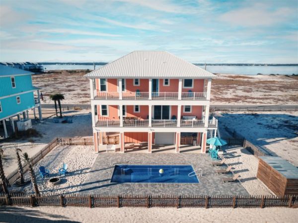 Navarre Beach Vacation Home Walk to Beach Five Bedroom
