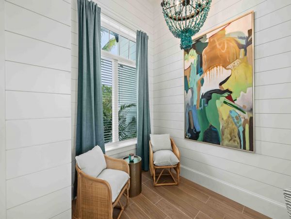 Holmes Beach Vacation Home Five Bedroom Walk to Beach