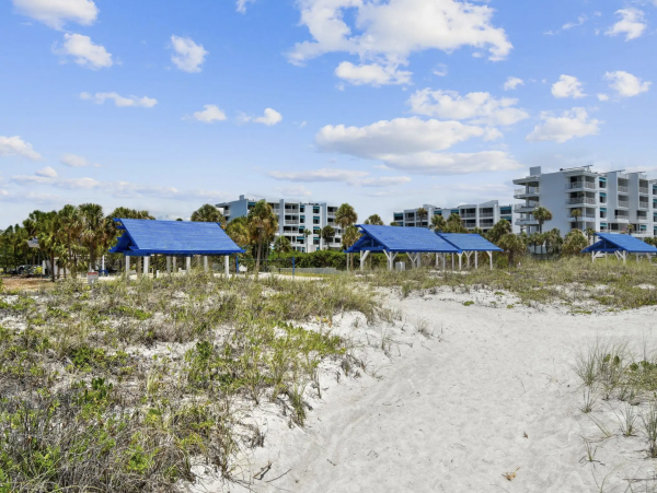Luxury Vacation Condo with Beautiful Bay Views