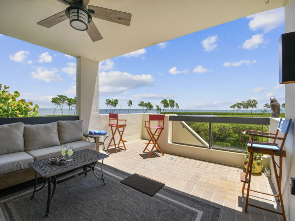 Luxury Vacation Condo with Beautiful Bay Views