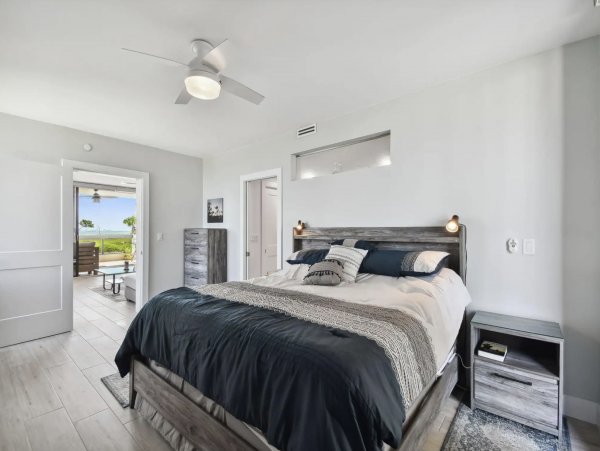 Luxury Vacation Condo with Beautiful Bay Views