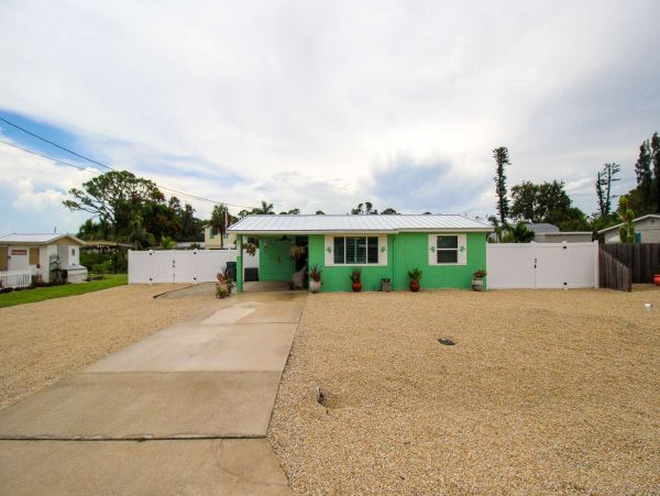 Two Bedroom Canal Front Vacation Rental in Manasota Key
