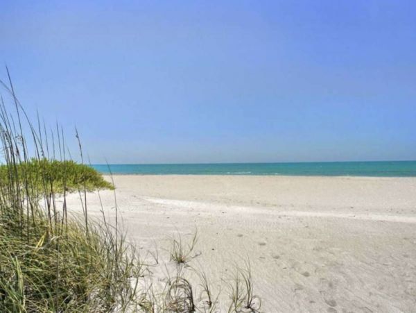 Longboat Key Vacation Condo Two Bedroom Walk to Beach