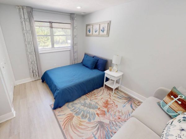 Longboat Key Vacation Condo Two Bedroom Walk to Beach