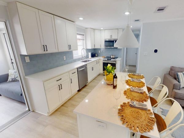 Longboat Key Vacation Condo Two Bedroom Walk to Beach