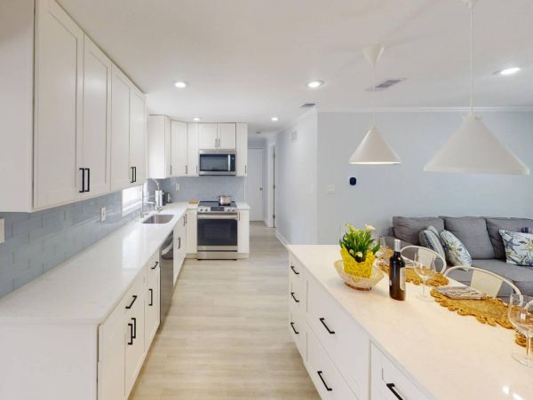 Longboat Key Vacation Condo Two Bedroom Walk to Beach