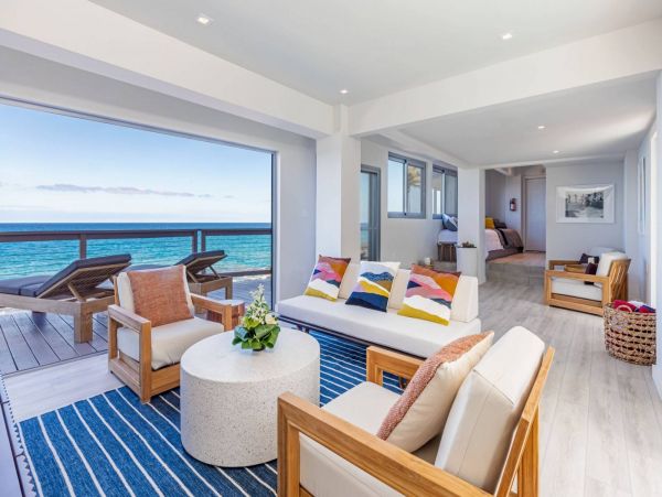The Ultimate 4 Bedroom Vacation Rental with Pacific Views
