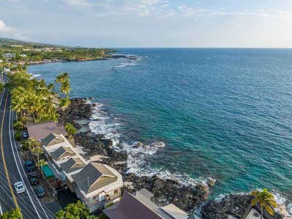The Ultimate 4 Bedroom Vacation Rental with Pacific Views