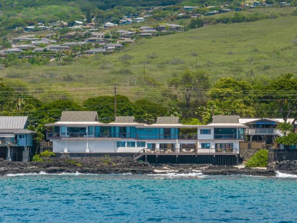 The Ultimate 4 Bedroom Vacation Rental with Pacific Views