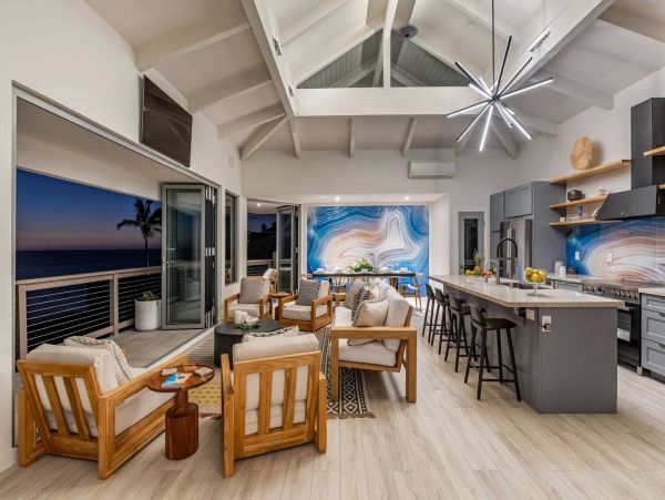 The Ultimate 4 Bedroom Vacation Rental with Pacific Views