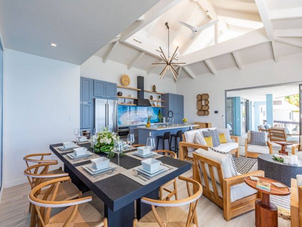 The Ultimate 4 Bedroom Vacation Rental with Pacific Views