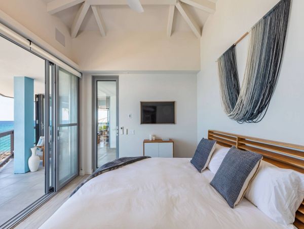 The Ultimate 4 Bedroom Vacation Rental with Pacific Views