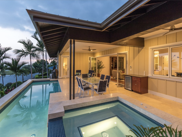 Three Bedroom There plus bathroom Luxury Villa