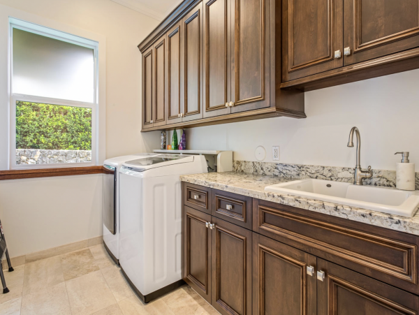 Three Bedroom There plus bathroom Luxury Villa